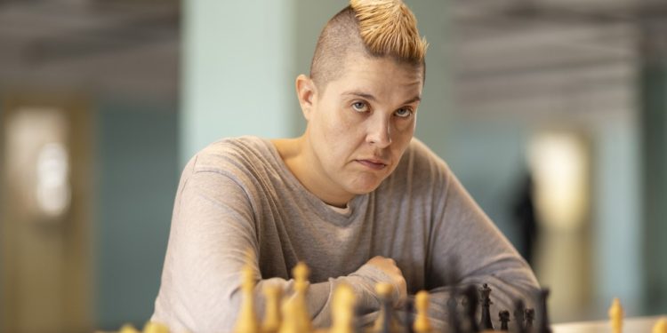 Letícia Rodrigues como Sandrão em 'Tremembé' — Foto: Divulgação