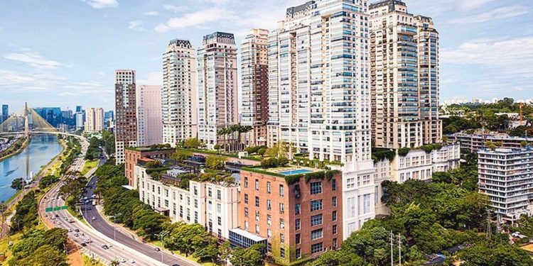 Em São Paulo, o Cidade Jardim combina varejo, hotelaria, saúde, esportes e residências — Foto: Divulgação