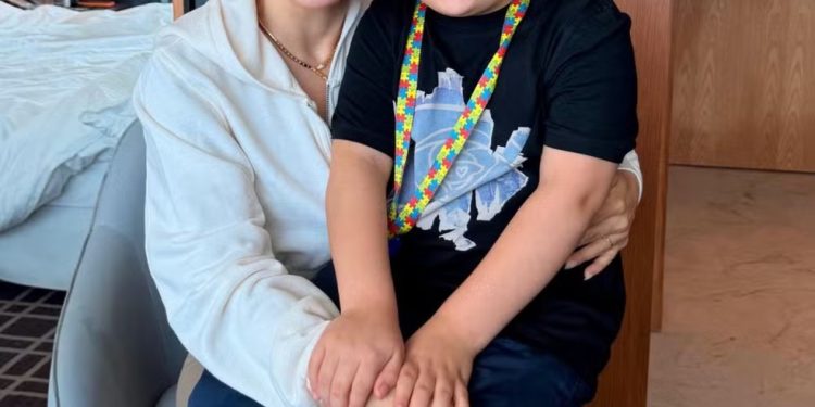 Manu Bahtidão é mãe de Théo, de 9 anos, fruto do casamento com Anderson Halliday — Foto: Reprodução Instagram