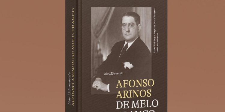 'Nos 120 anos de Afonso Arinos', o livro