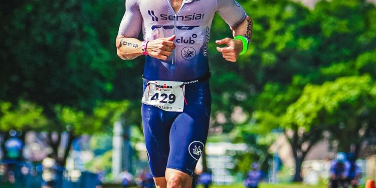 O triatleta amador Fernando Paternostro é o fundador da Atleta Cannabis, maior comunidade de cannabis e esporte da América Latina e a segunda maior do mundo, — Foto: Arquivo pessoal