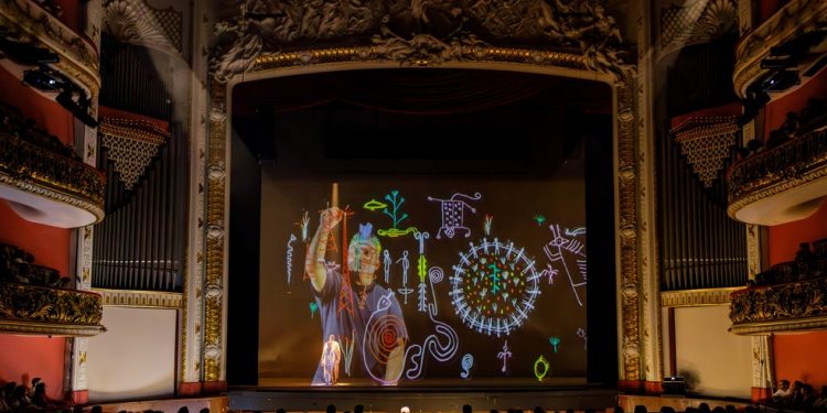 Montagem de "O guarani", de Carlos Gomes, abordou marco temporal — Foto: Bruna Damasceno