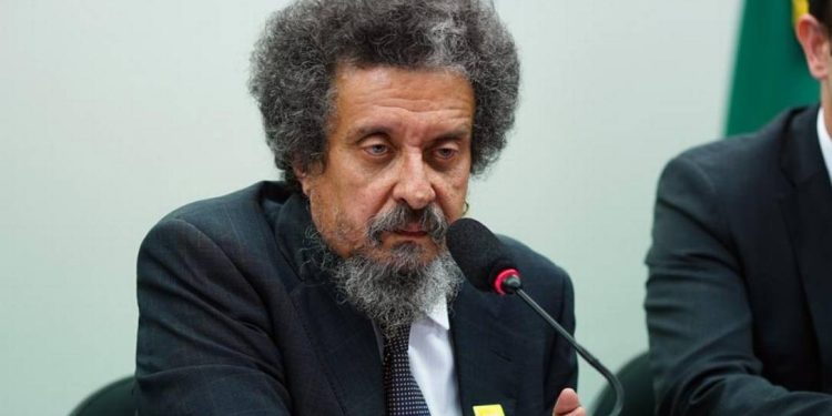 Ex-marqueteiro de Lula e Dilma vai atuar nas eleições com os dois pés na IA
