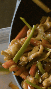 Jurado do programa ‘Mestre do Sabor’ ensina como preparar frango com quiabo à mineira; veja receita