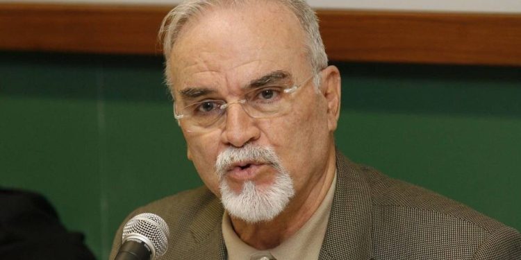 Novo livro de Roberto DaMatta, antropólogo que levou suas ideias ao povão, une autobiografia com ficção