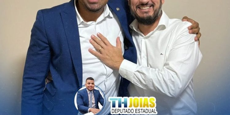 TH Jóias e Rodrigo Bacellar: "Juntos somos fortes" — Foto: Rede social de TH de Jóias