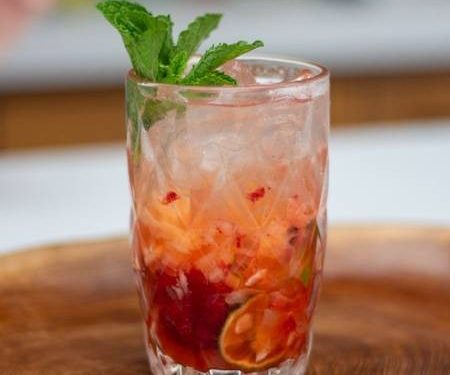 Veja como fazer drink com rum em casa para o Natal