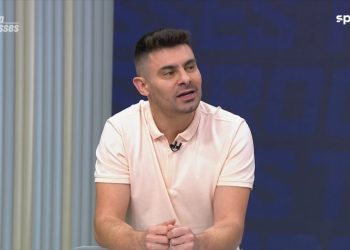 Comentarista Alex Meschini deixará o 'Troca de passes' e assumirá nova função