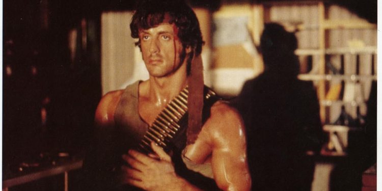 Sylvester Stallone em Rambo - Programado Para Matar (1982) — Foto: Reprodução