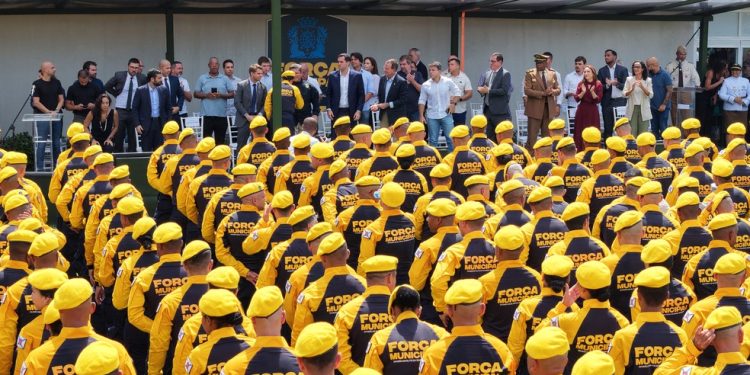 Primeiros agentes da Força de Segurança municipal formados neste domingo — Foto: Beto Soares/Divulgação