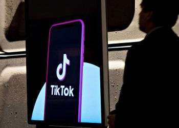 Governo dos EUA deve receber US$ 10 bilhões por intermediar acordo com o TikTok, diz jornal