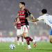 Meia espanhol Saúl, do Flamengo, em duelo contra o Cruzeiro pelo Brasileiro — Foto: Gilvan de Souza/Flamengo