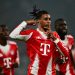 Olise foi o destaque da goleada do Bayern contra a Atalanta — Foto: Marco BERTORELLO / AFP