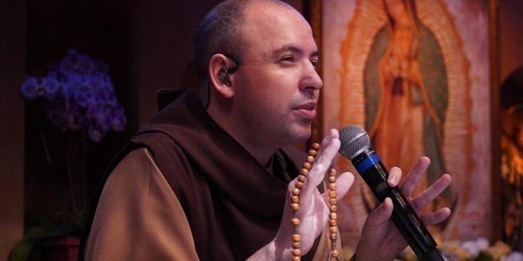 A batalha de Frei Gilson contra as big techs