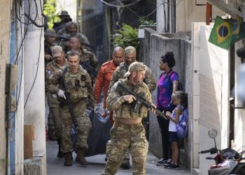 A fragilidade da inocência em meio ao confronto; relembre