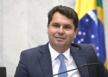 Alexandre Curi troca PSD pelo Republicanos em meio à indefinição de sucessor de Ratinho Jr no Paraná