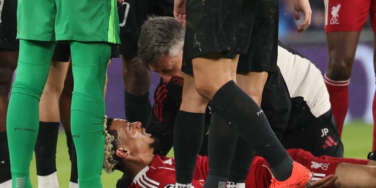 Atacante francês rompe o tendão de Aquiles e está fora da Copa do Mundo, diz jornal