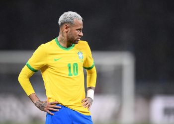Datafolha: apelo por Neymar na Copa vai a 62% entre apoiadores de Flávio Bolsonaro contra 46%, de Lula