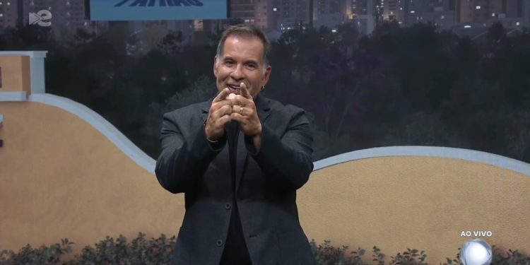 Estreia de 'Casa do patrão' aumenta audiência na Record