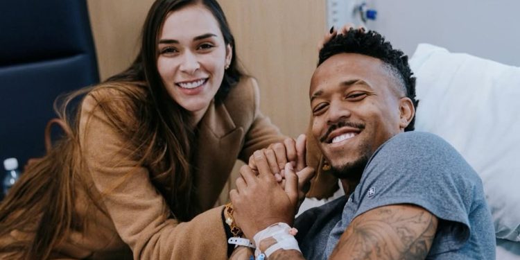 Grávida, Tainá Castro celebra sucesso de cirurgia de Éder Militão e se declara: 'Contigo sempre'