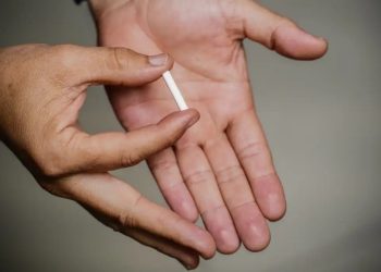 Implanon: tudo que você precisa saber sobre o implante anticoncepcional disponível no SUS