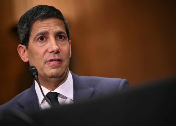 Kevin Warsh diz que Fed precisa de novo arcabouço para enfrentar a inflação