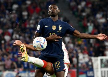 Liverpool define terceira contratação mais cara da história do PSG como substituto de Salah