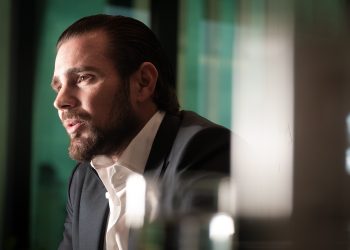 Master declarou ao menos R$ 41 milhões em pagamentos de serviços de ex-presidente, ex-ministros e dirigentes partidários, apontam documentos da Receita; veja lista e valores