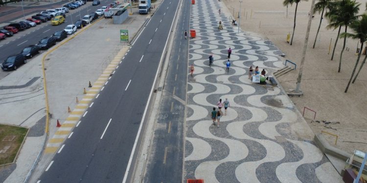 Rio reduz velocidade limite na orla para 60km/h