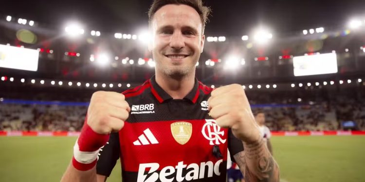 Saúl critica saída de Filipe Luís do Flamengo e fala em decisão 'estranha'; entenda