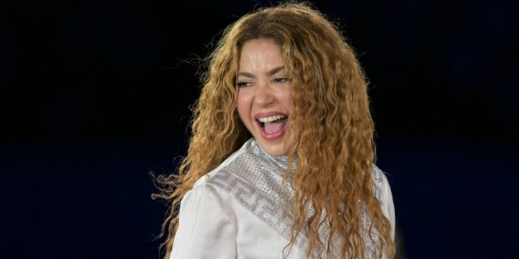 Shakira no Rio: Saiba quando será o show em Copacabana, onde assistir e o que esperar da apresentação