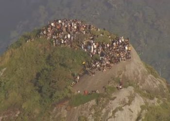 Turistas ficam 'ilhados' no Morro Dois Irmãos durante tiroteio no Vidigal; 'Assustador', diz um deles