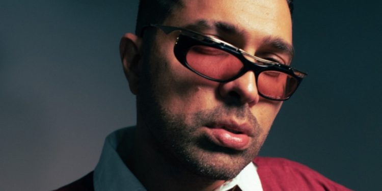 Don L sobe ao palco da lona para mais uma dose do seu premiado último álbum — Foto: Divulgação