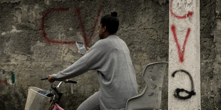 'Pode gerar fluxo positivo de informações', diz professor da USP sobre designação de CV e PCC como terroristas