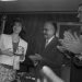 Fernanda Torres sob os aplausos do então presidente, José Sarney, em 1986 — Foto: Sérgio Marques/Agência O GLOBO