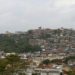 Adolescente ferido por granada lançada por drone é internado, no Rio