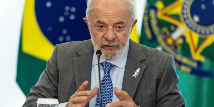 Às vésperas da eleição, Lula lança pacote que mira o crime organizado