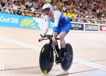 Bicampeã olímpica abandona ciclismo aos 32 anos para virar enfermeira