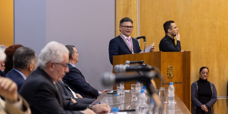 O promotor Lincoln Gakiya, do MP São Paulo, é contra o acordo entre Brasil e EUA — Foto: Divulgação