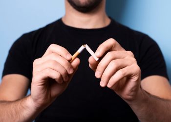 Cigarro vetado no Reino Unido: especialistas avaliam lei histórica e possibilidade no Brasil