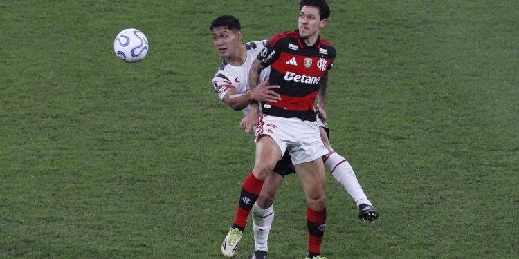 Flamengo x Estudiantes pela Libertadores — Foto: Alexandre Cassiano