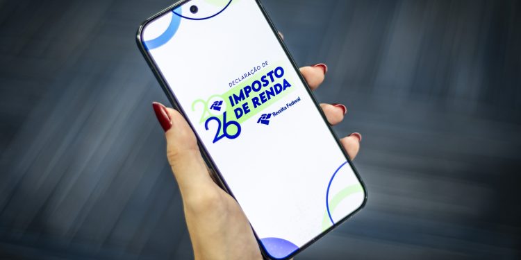 Como declarar poupança no Imposto de Renda 2026?