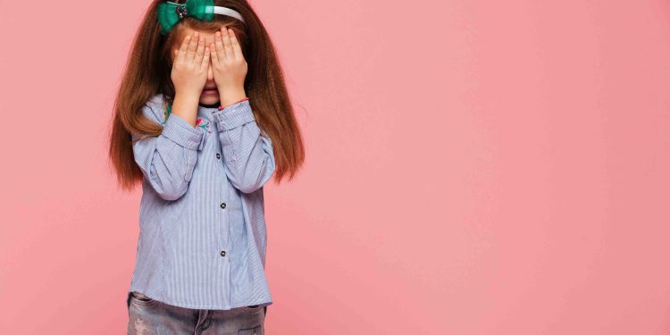Crianças desafiadoras: como agir sem cair em rótulos?