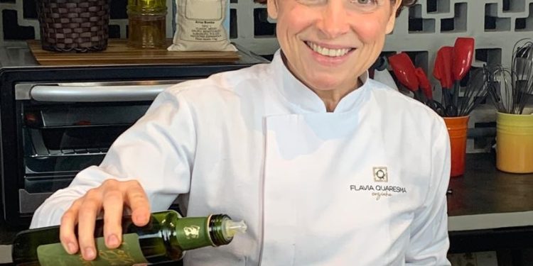 Da Panela da Flavia ao Clube da Chef Flavia Quaresma, a gastronomia se torna pretexto para trocar receitas e experiências
