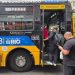 Ônibus municipais não vão mais aceitar dinheiro a partir de 30 de maio, fazendo com que a passagem só seja paga por Jaé — Foto: Felipe Grinberg