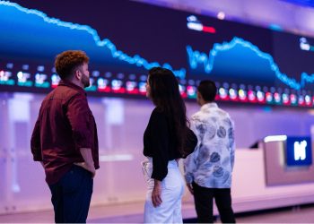 Ibovespa, que iniciou 2026 batendo recordes, fecha no menor nível desde janeiro: o que sobrou da valorização da Bolsa no ano?