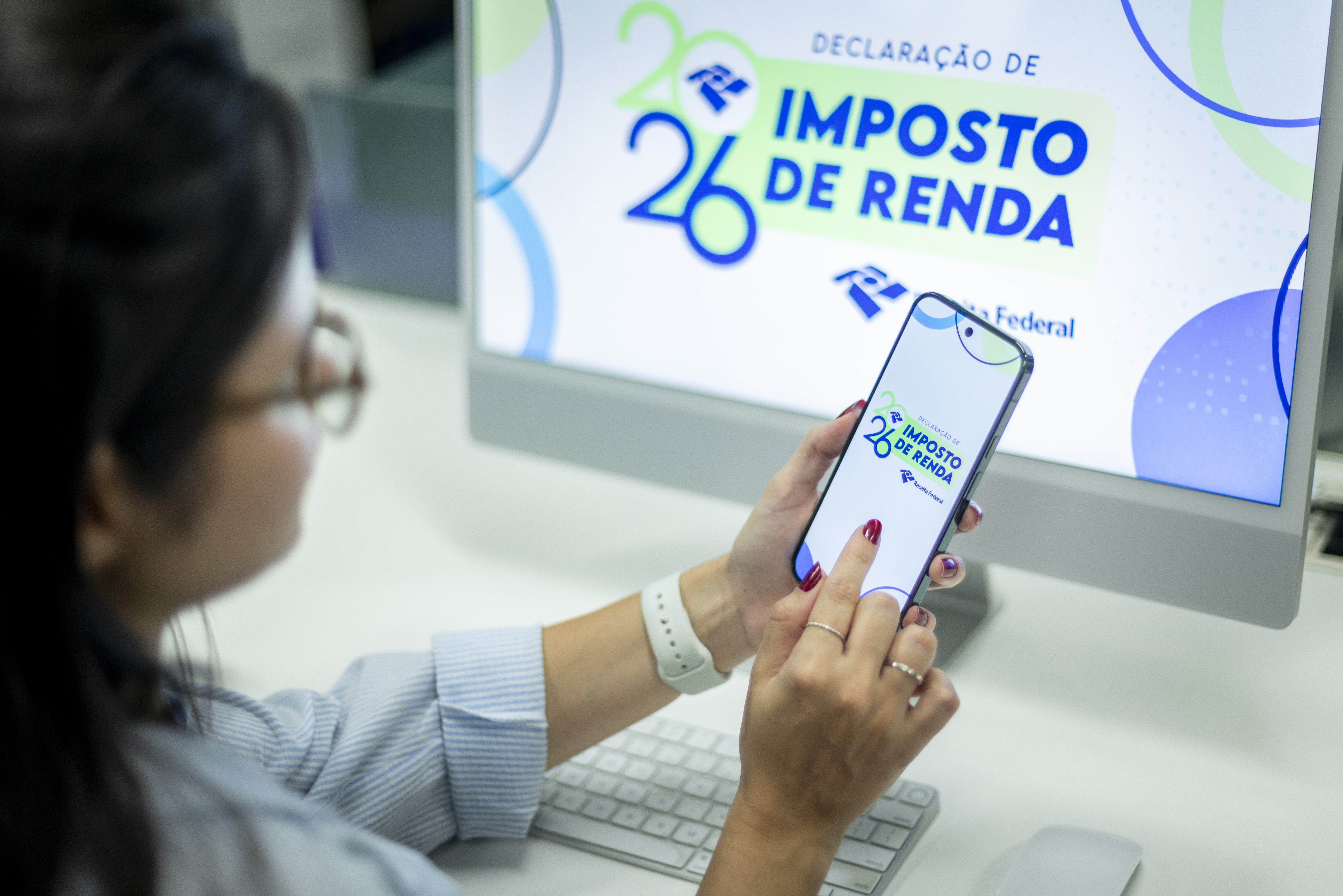 Imposto de Renda 2026: Receita paga R$ 16 bilhões em restituições no primeiro lote; consulta abre nesta sexta-feira