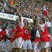 Jogos de Atenas, criação do Orkut e invasão do Iraque: Lembre como era o mundo no último título do Arsenal na Premier League