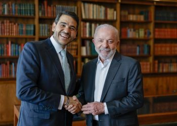 Lula diz a prefeitos que ainda vai aprovar Jorge Messias para o STF