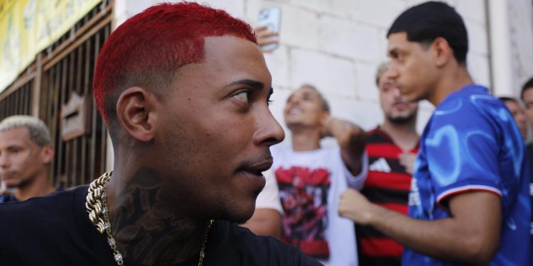 MC Poze pode deixar a cadeia, no Rio, a qualquer momento